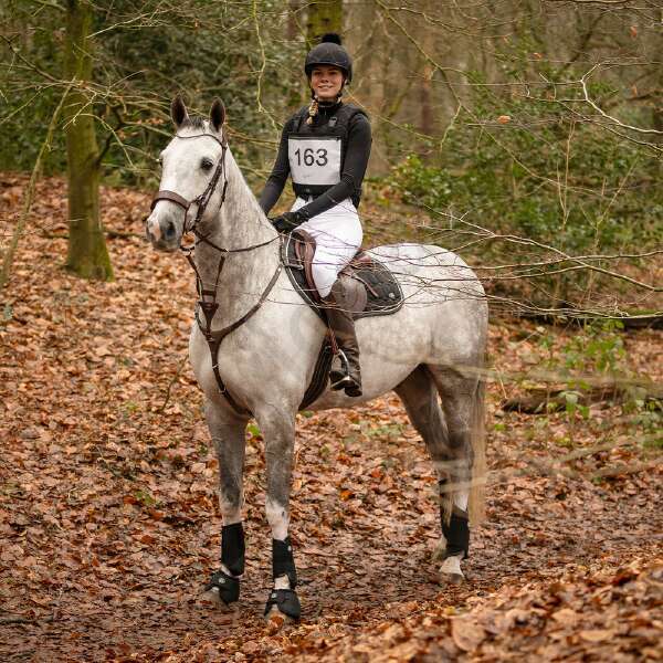 QHP Liora gerincvédőre huzat